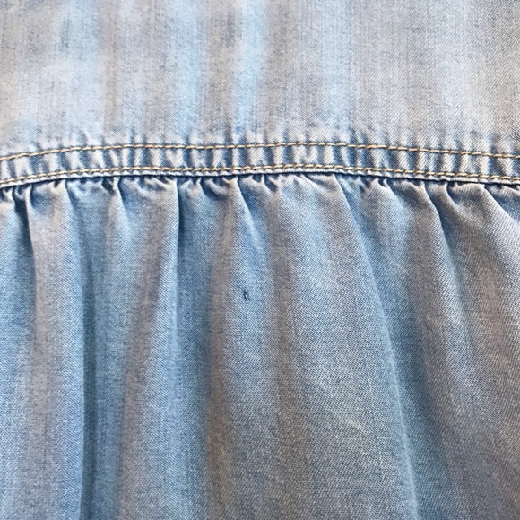 Trouve Super Soft Chambray Button Down - Picture 5 of 6